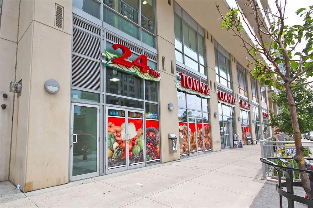 Executive Stay At Ovation Square One Mississauga Exteriör bild