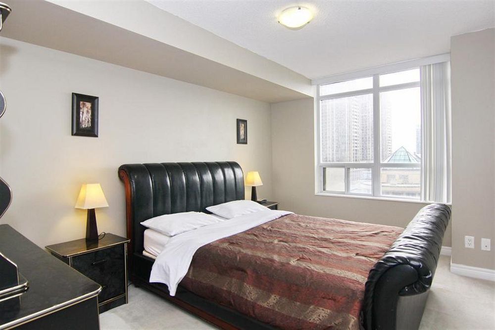 Executive Stay At Ovation Square One Mississauga Exteriör bild