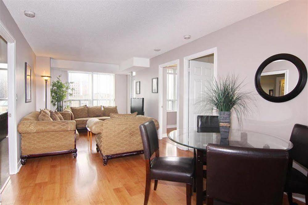 Executive Stay At Ovation Square One Mississauga Exteriör bild