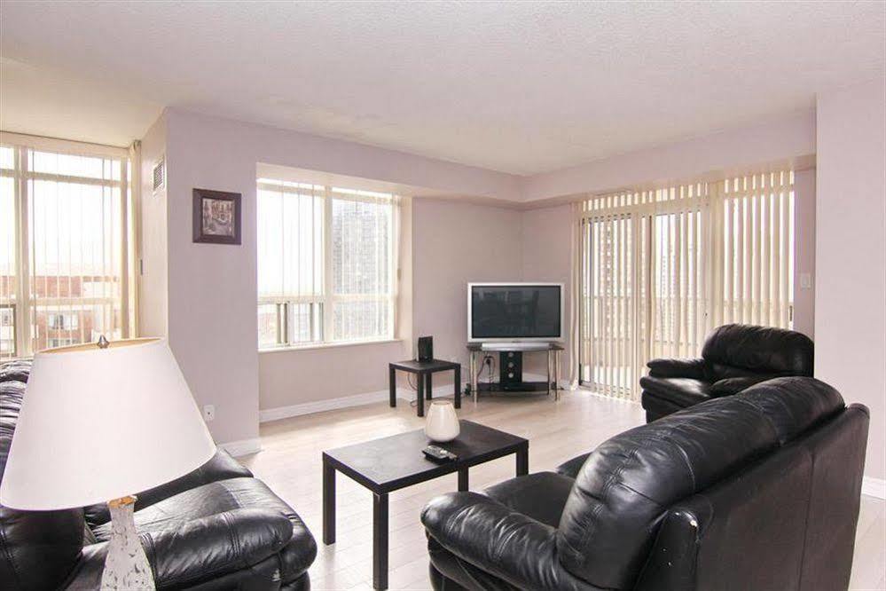 Executive Stay At Ovation Square One Mississauga Exteriör bild